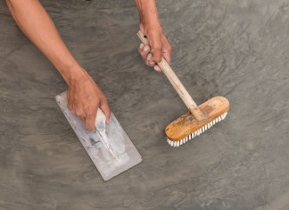 Wylewki samopoziomujące – wyrównywanie podłoża pod posadzkę