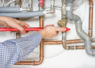 Instalacja wodna i kanalizacyjna w domu.