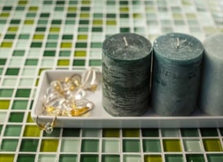 Zimą kolor mile widziany. Jak za pomocą drobnego detalu odmienić wygląd płytek ceramicznych?