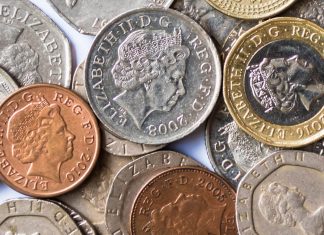 Budżet 2018: kanclerz “odsłonimy specjalną monetę 50 pensów na pamiątkę Brexitu”