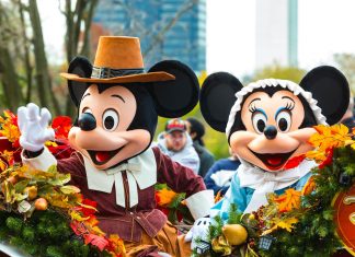 Mickey Mouse kończy 90 lat: Obrazy ukochanej postaci na przestrzeni lat